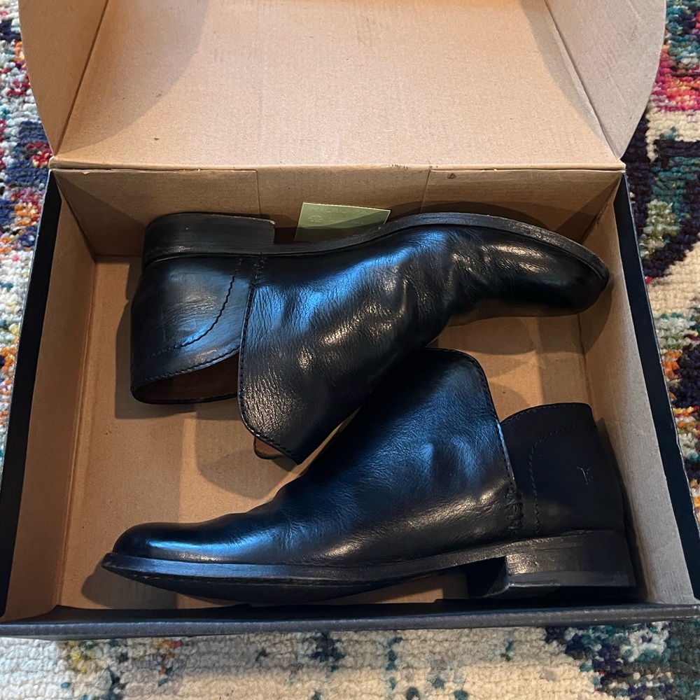 Frye Elyssa Shootie Ankle Boot